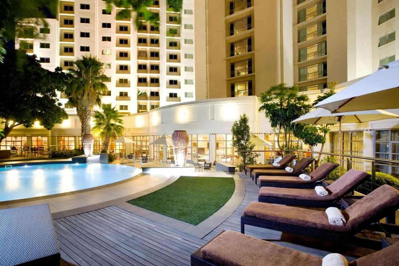 Southern Sun Waterfront hotel slide-4