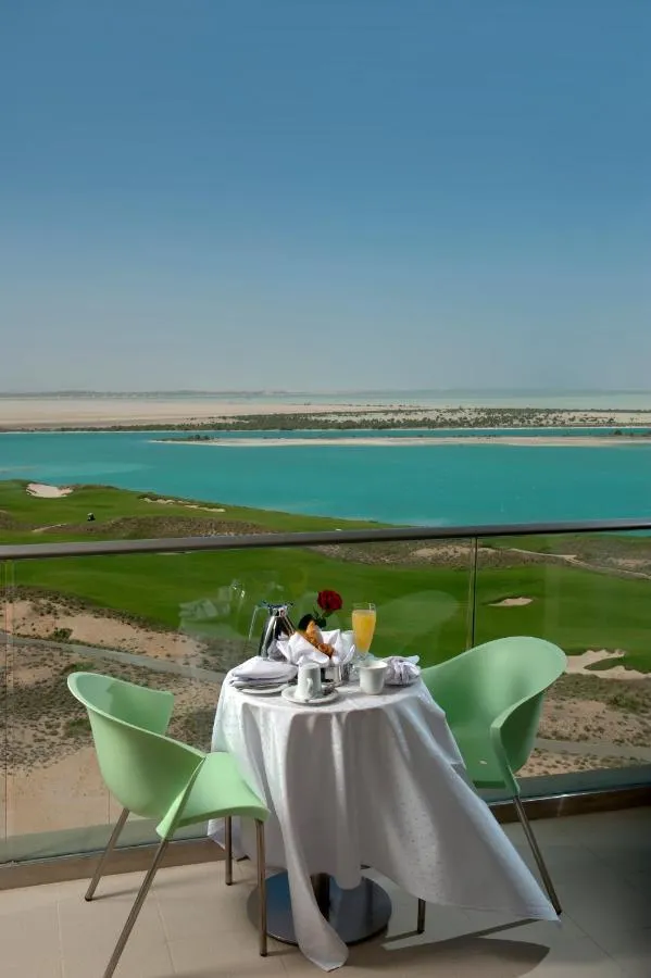 Crowne Plaza Abu Dhabi - Yas Island Hotel-2