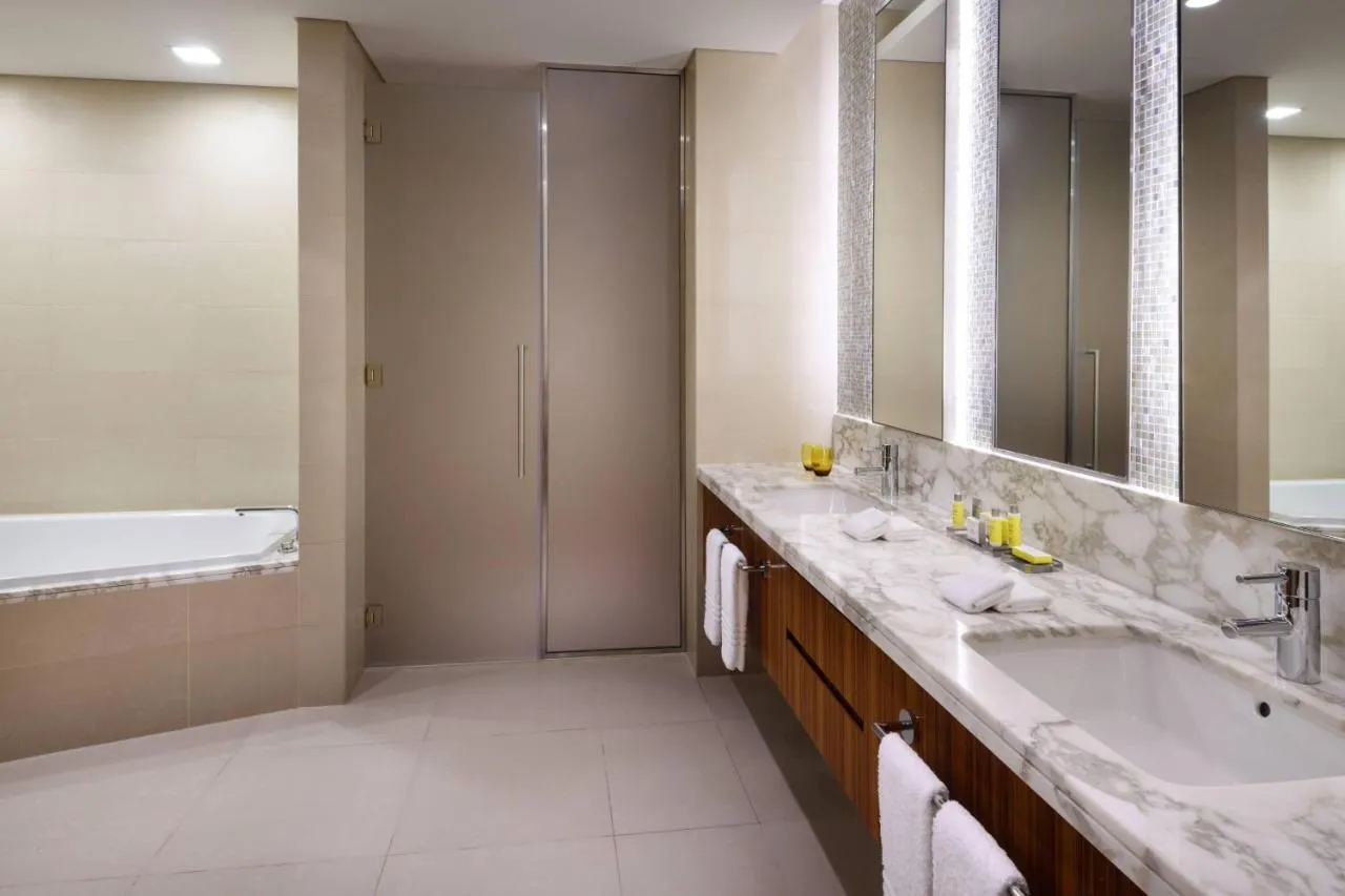Marriott Hotel Downtown Abu Dhabi-2