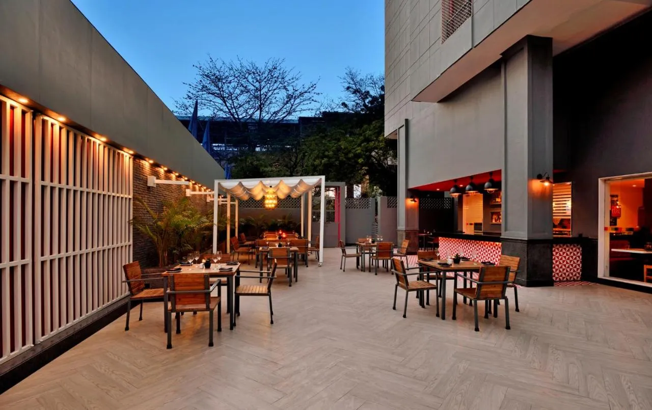 Park Inn by Radisson New Delhi Lajpat Nagar Hotel slide-5