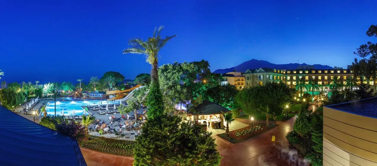 Lucida Beach hotel slide-5