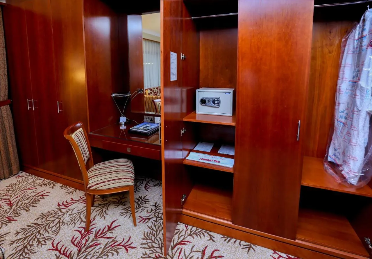 Ramee Royal Hotel slide-3