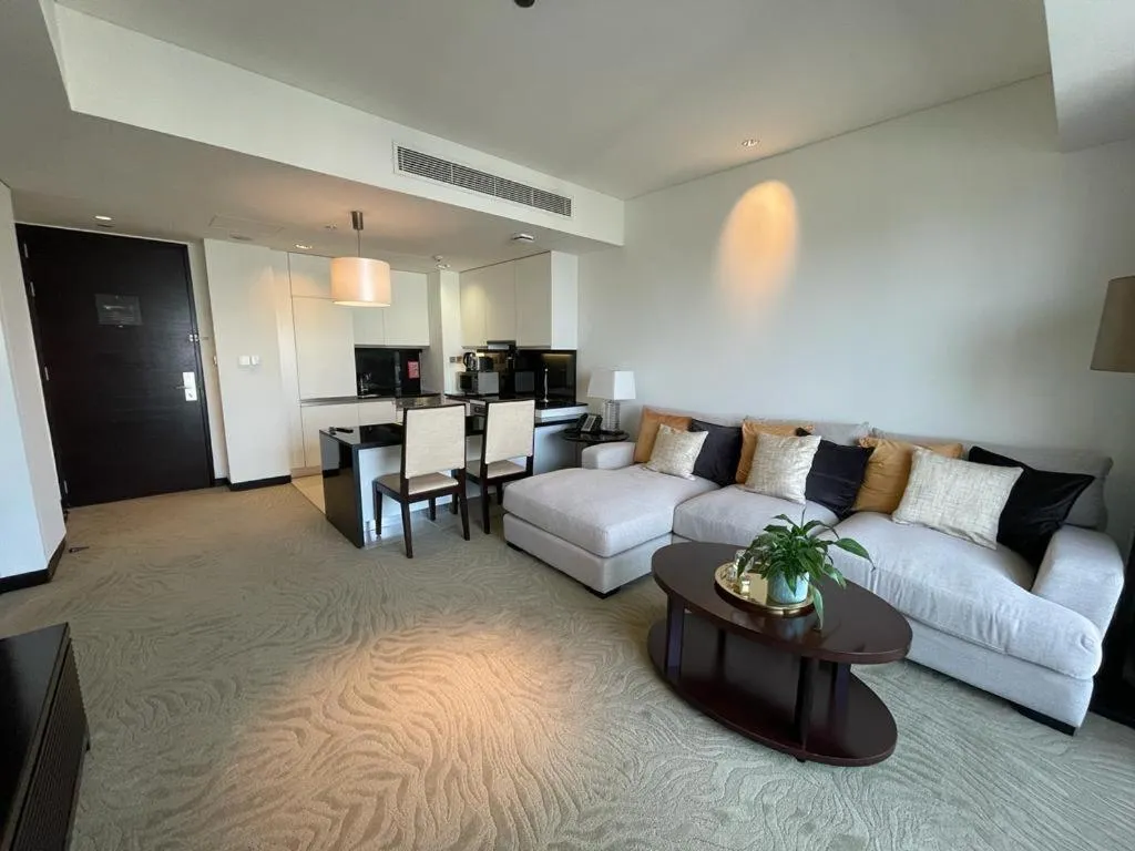 Address Dubai Marina slide-5