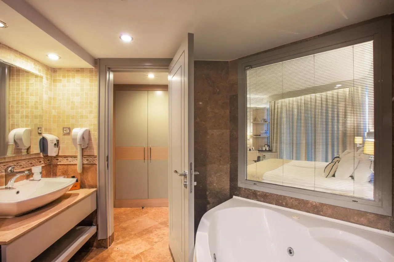 Charisma Deluxe Hotel-2