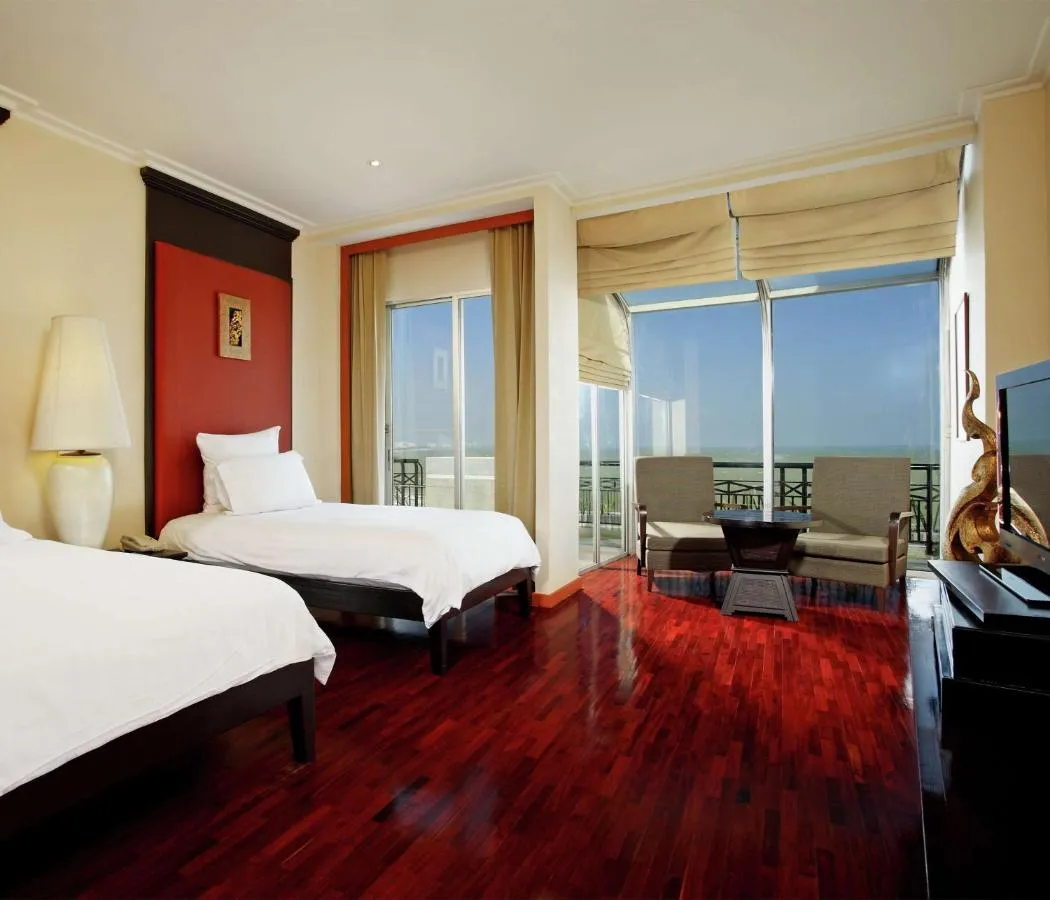 Hilton-Hua-Hin-Resort-Spa-1
