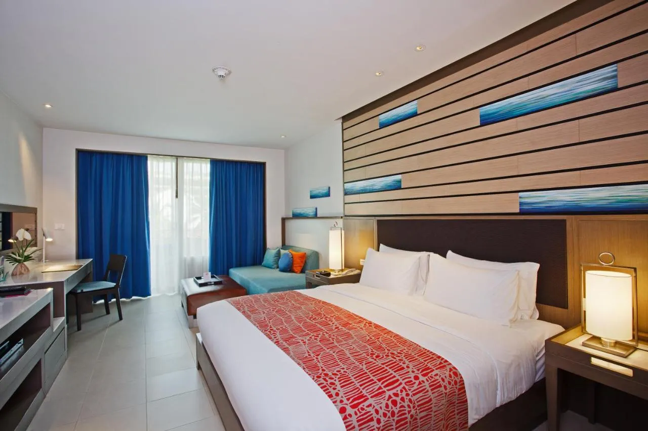 Holiday Inn Resort Phuket hotel slide-3