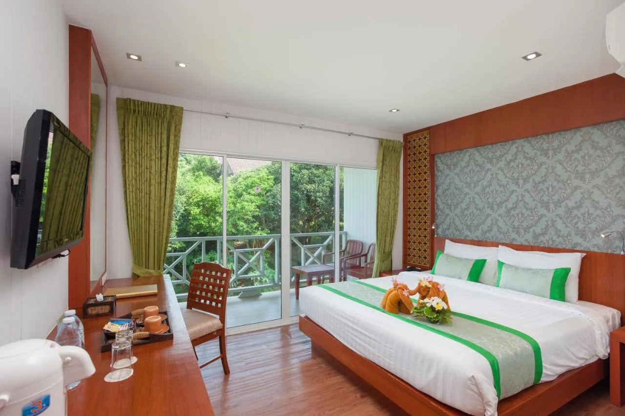 Phi Phi Natural Resort slide-5