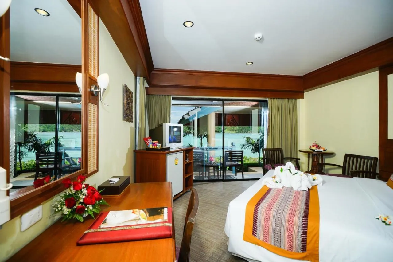 Phi Phi Island Cabana Hotel slide-3
