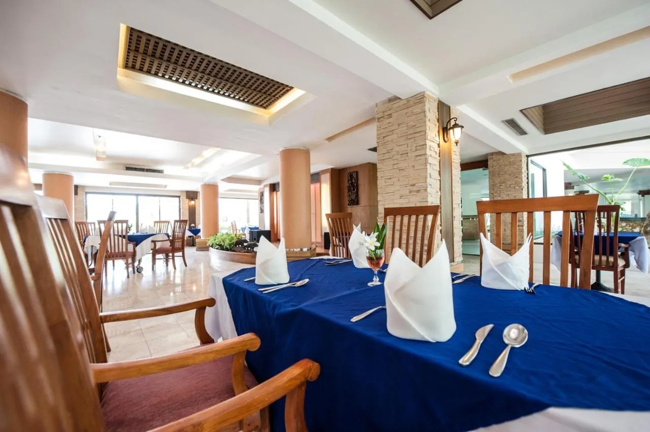 Phi Phi Island Cabana Hotel-1