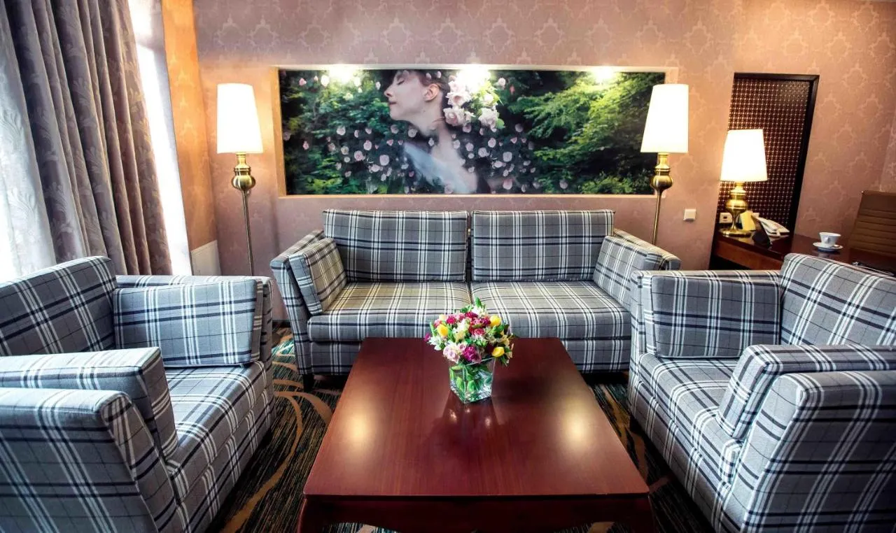 Hotel Kazzhol Almaty-1