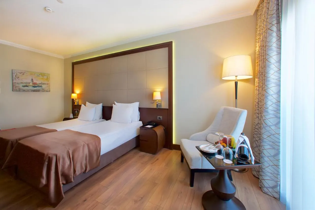 Ramada Hotel & Suites by Wyndham Istanbul Merter slide-5