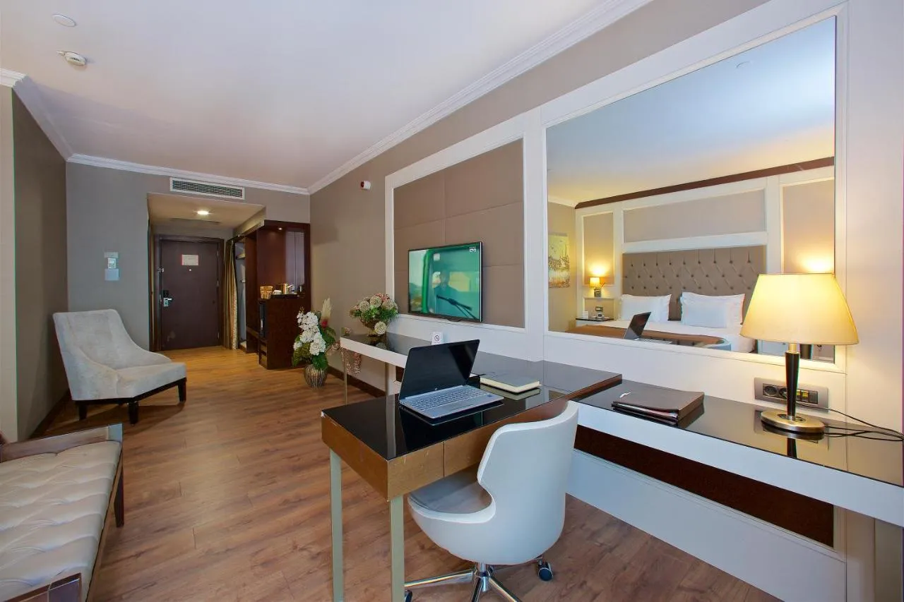 Ramada Hotel & Suites by Wyndham Istanbul Merter-2