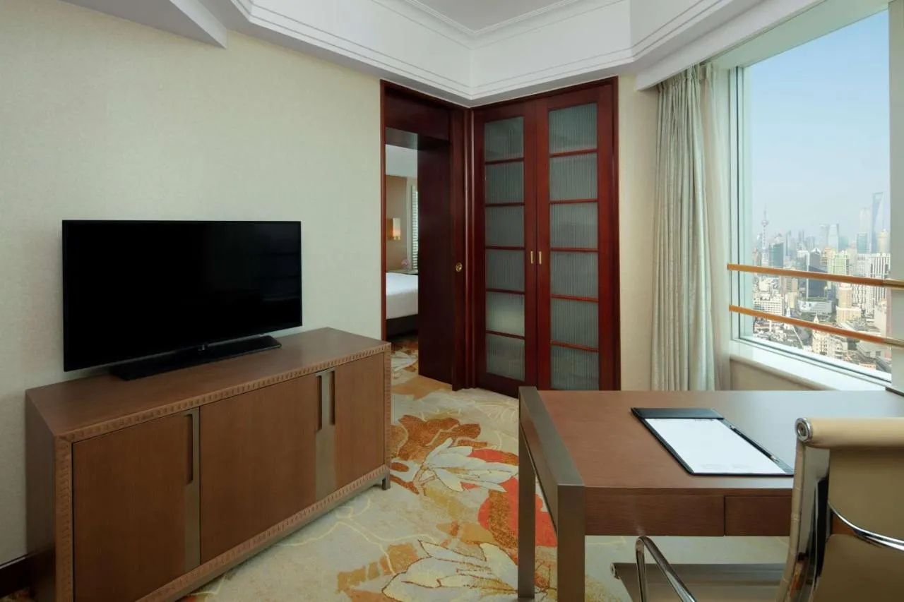 Radisson Blu Hotel Shanghai New World slide-4