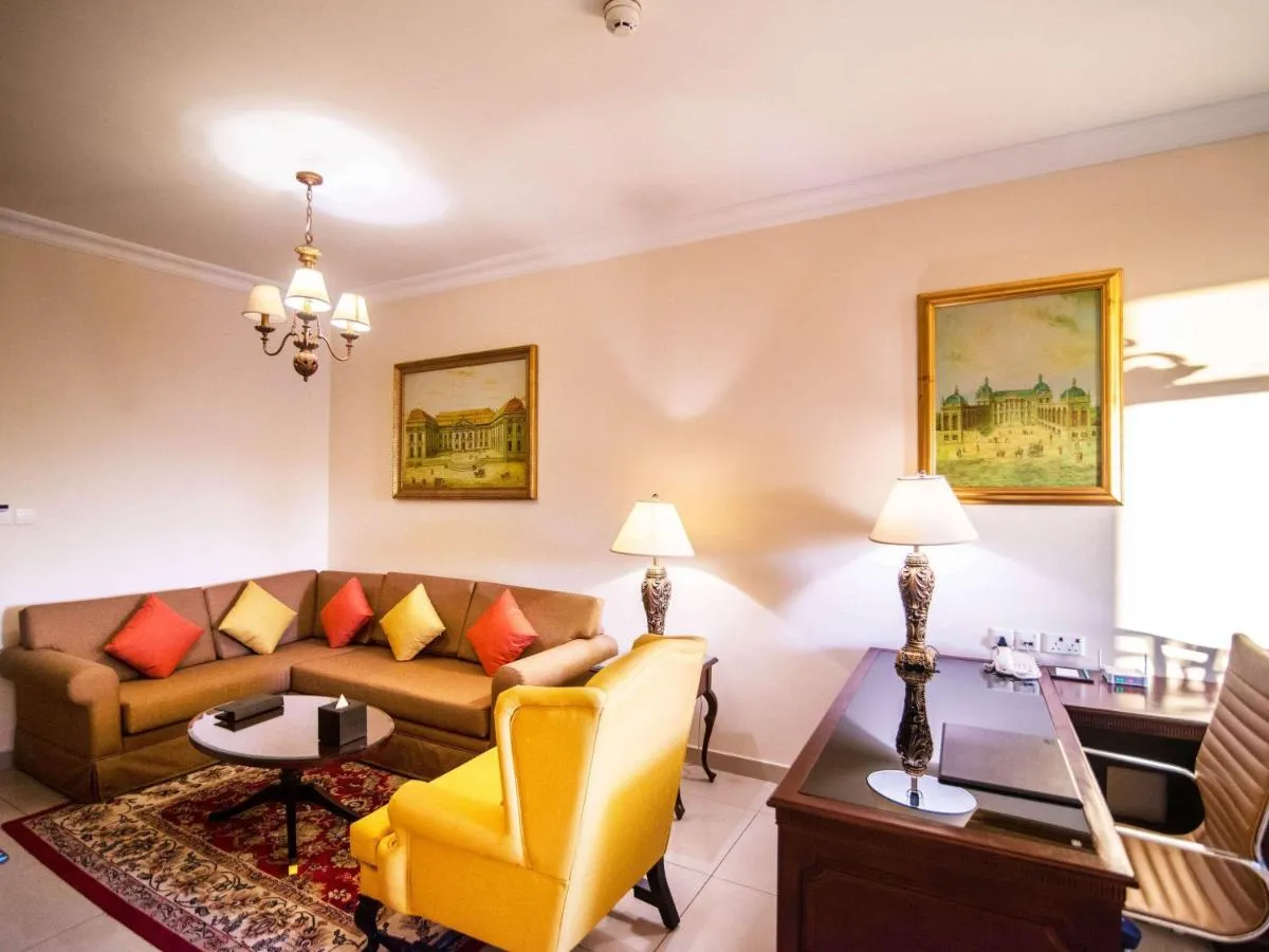 Mercure Dubai Barsha Heights Hotel Suites And Apartments slide-3