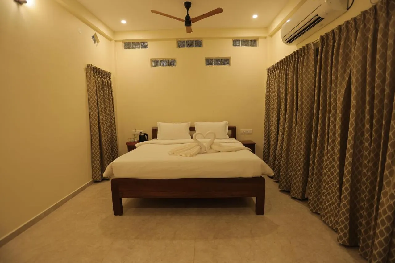 PALM PARADISE Beach Resort-1