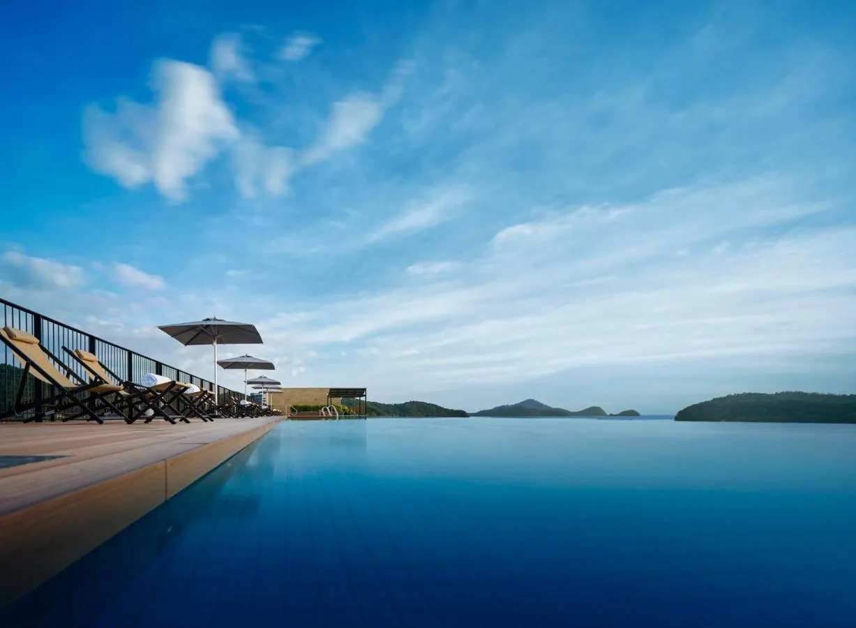 PARKROYAL Langkawi Resort slide-5