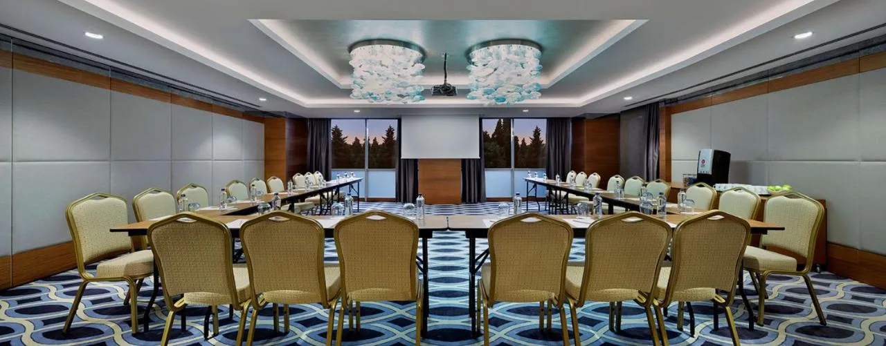Doubletree By Hilton Istanbul Topkapi-1