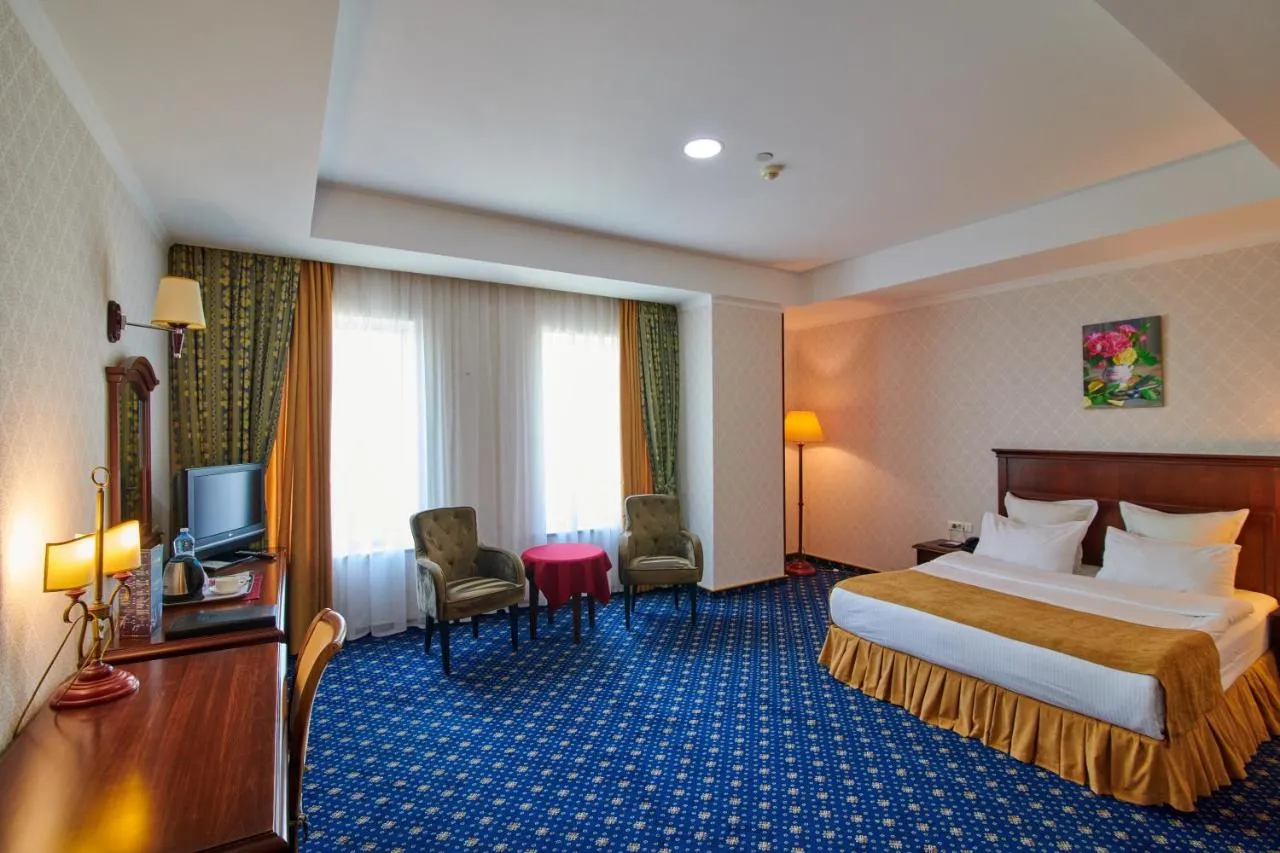 Grand Hotel Victory-1