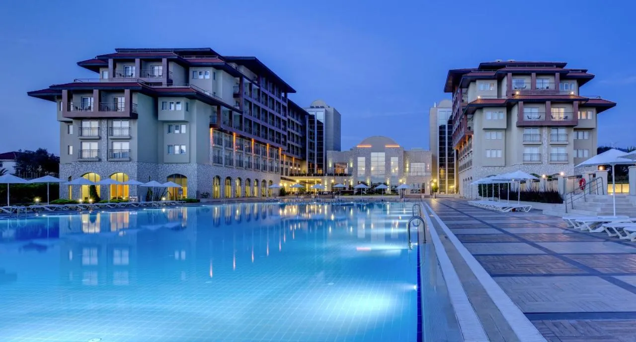 Radisson Blu Resort & Spa Hotel slide-4