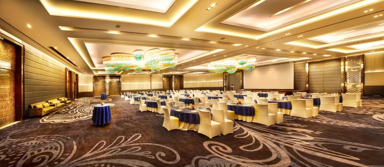 Crowne Plaza Delhi Rohini hotel slide-5