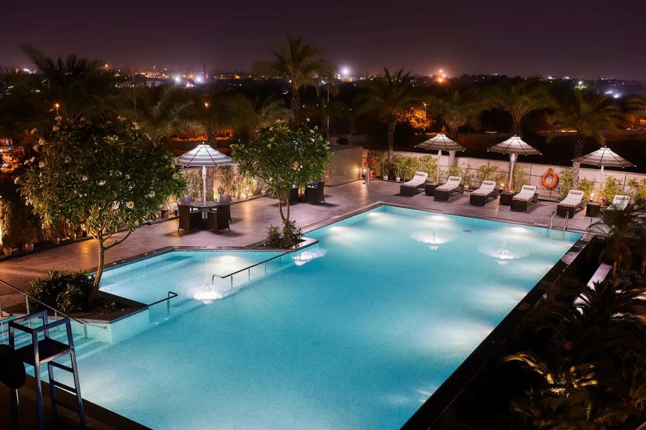 Crowne Plaza Delhi Rohini hotel slide-3