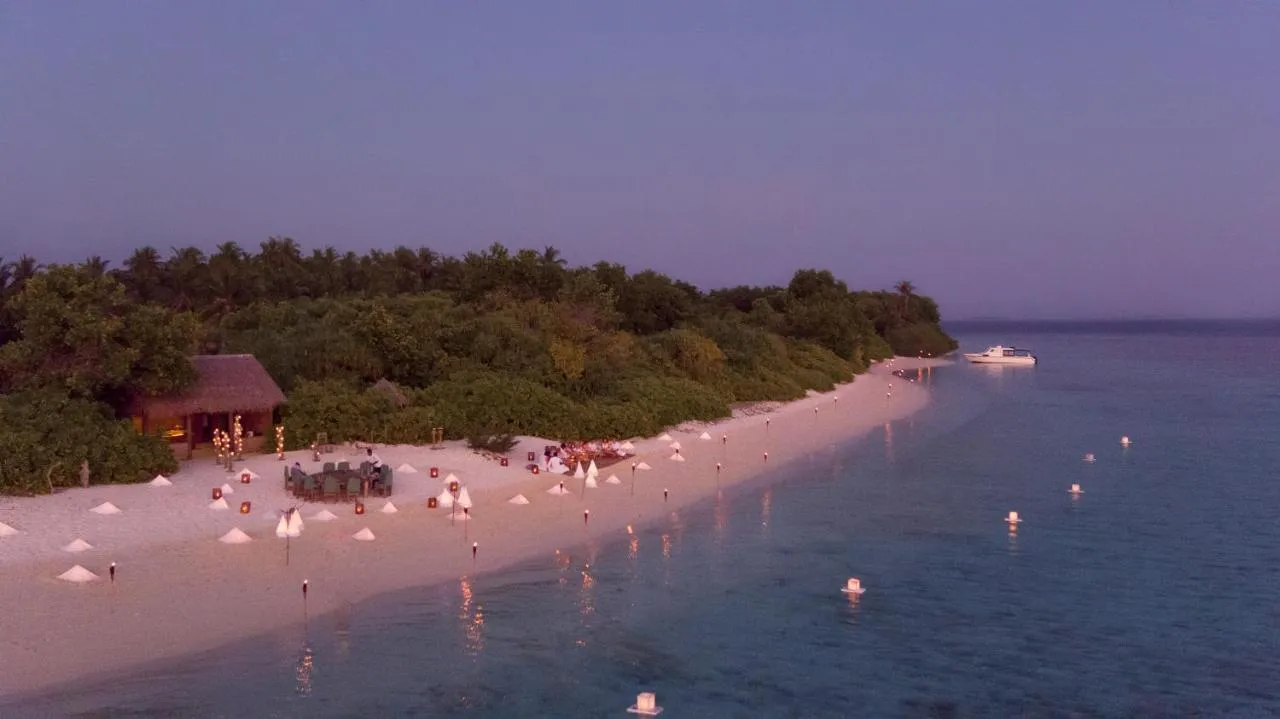Soneva Fushi Hotel slide-5