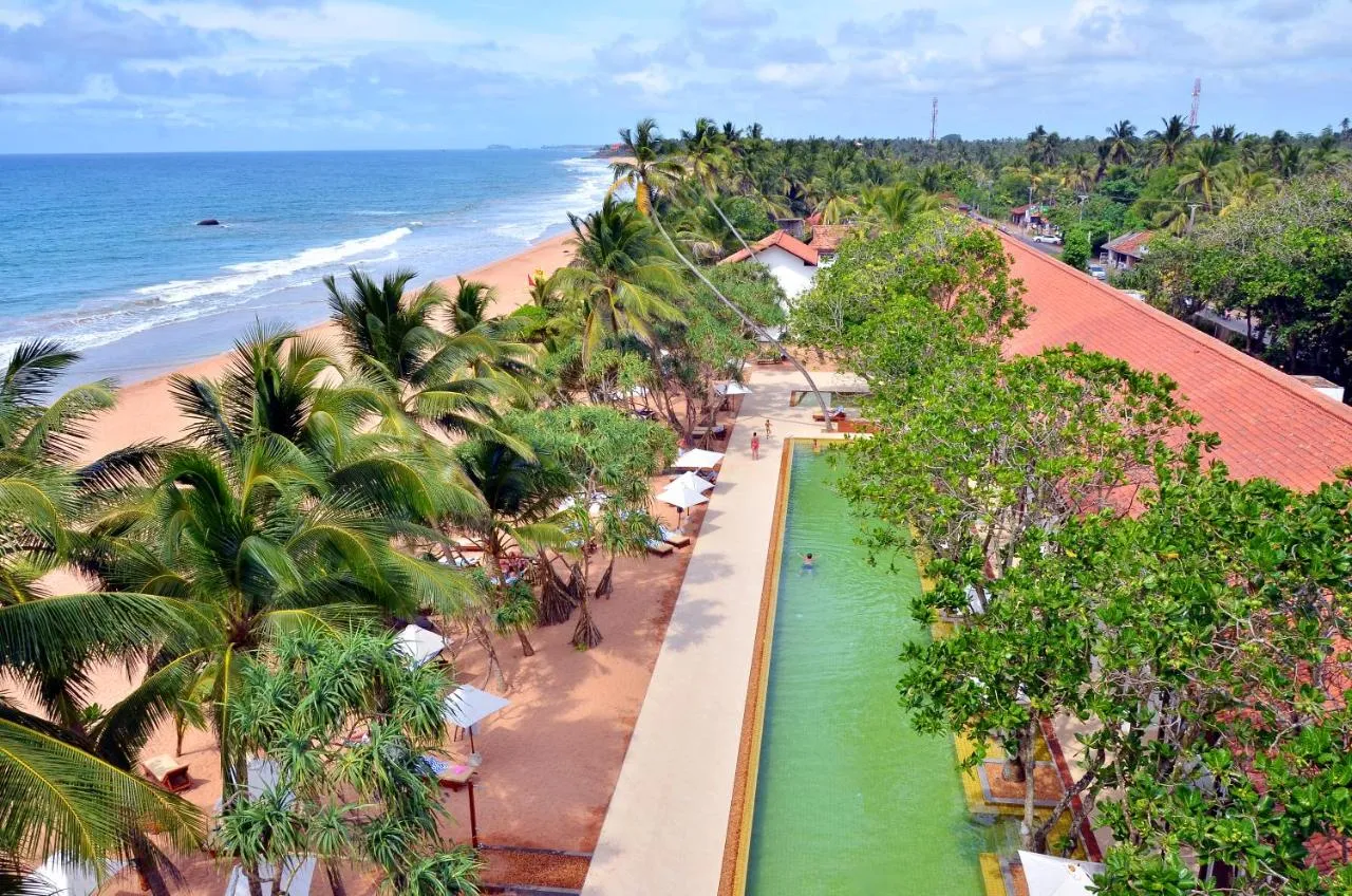 Pandanus Beach Resort & Spa Hotel slide-4