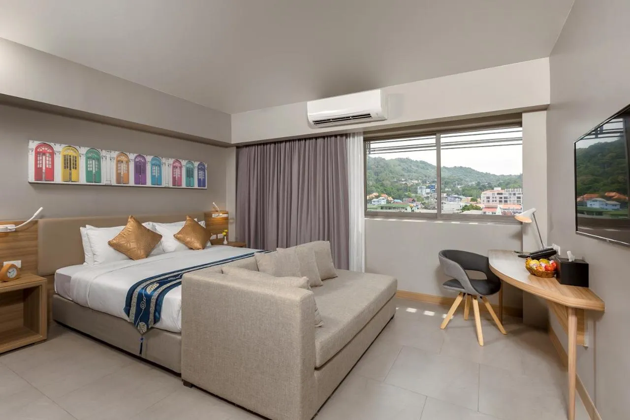 Journeyhub Phuket Patong-2