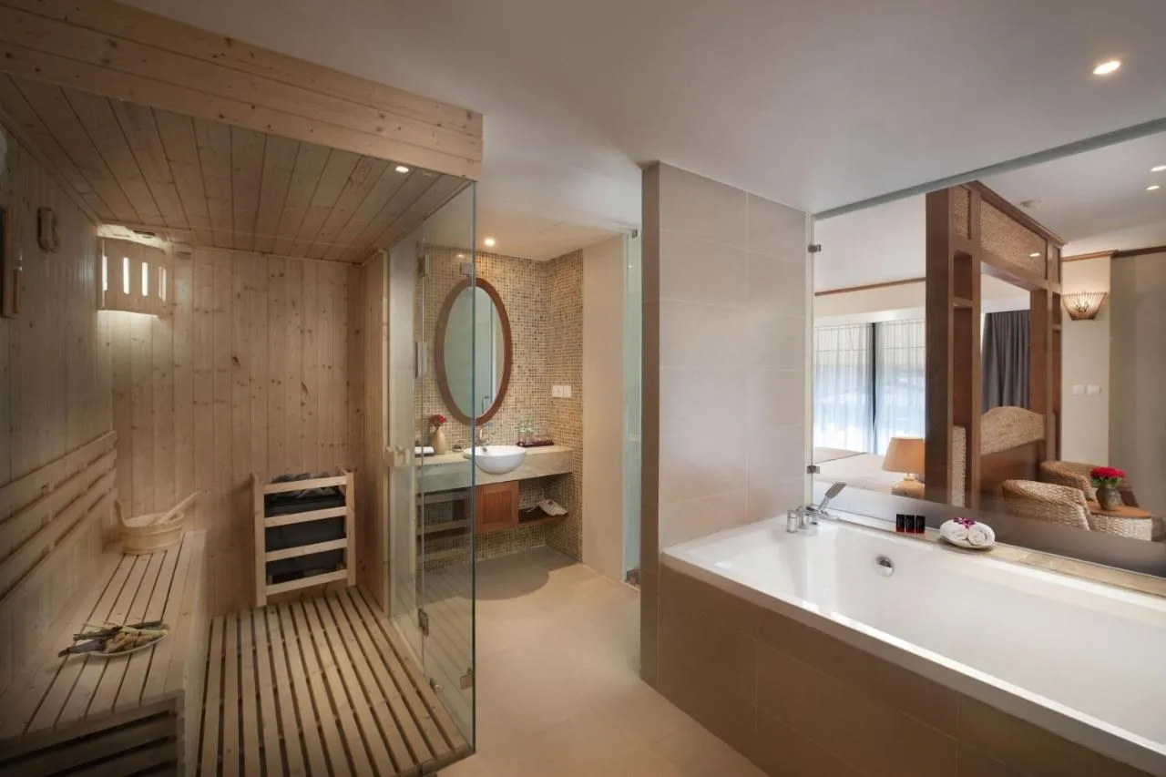 MK Premier Boutique Hotel slide-4