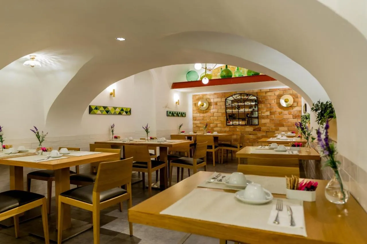 Hotel Meninas - Boutique Hotel slide-5