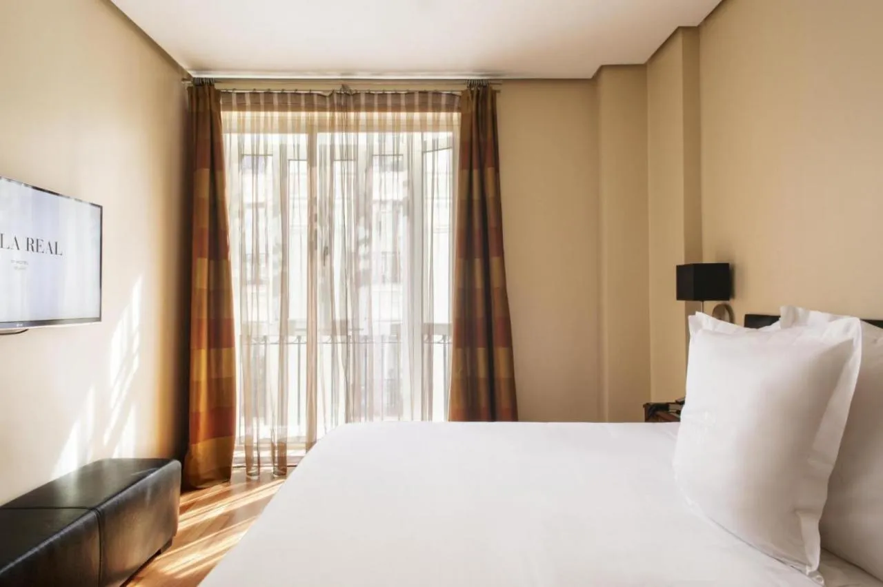 Hotel Villa Real-1