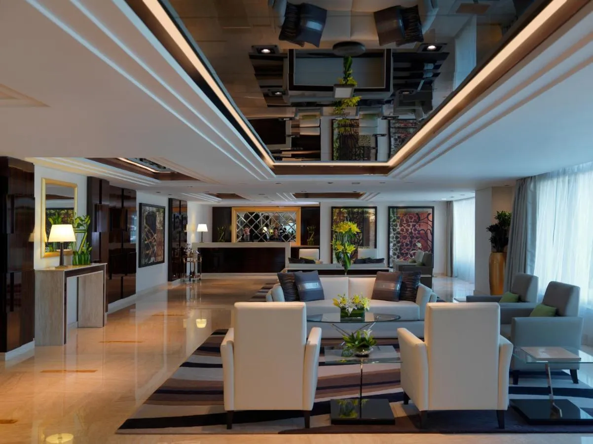 DAMAC Maison Canal Views slide-4