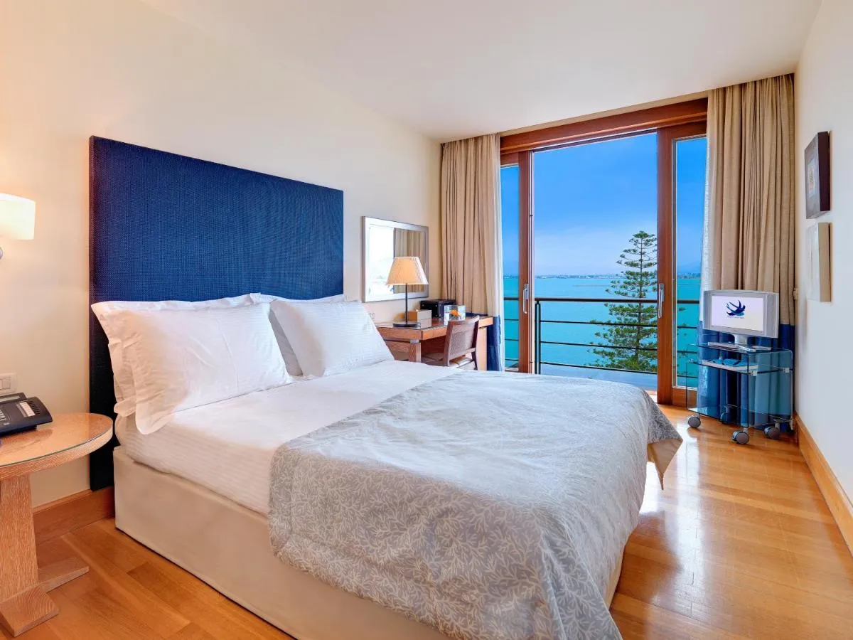 Amphitryon hotel-1
