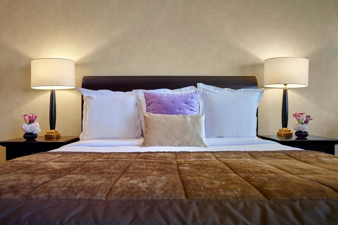Warwick Paris hotel-1