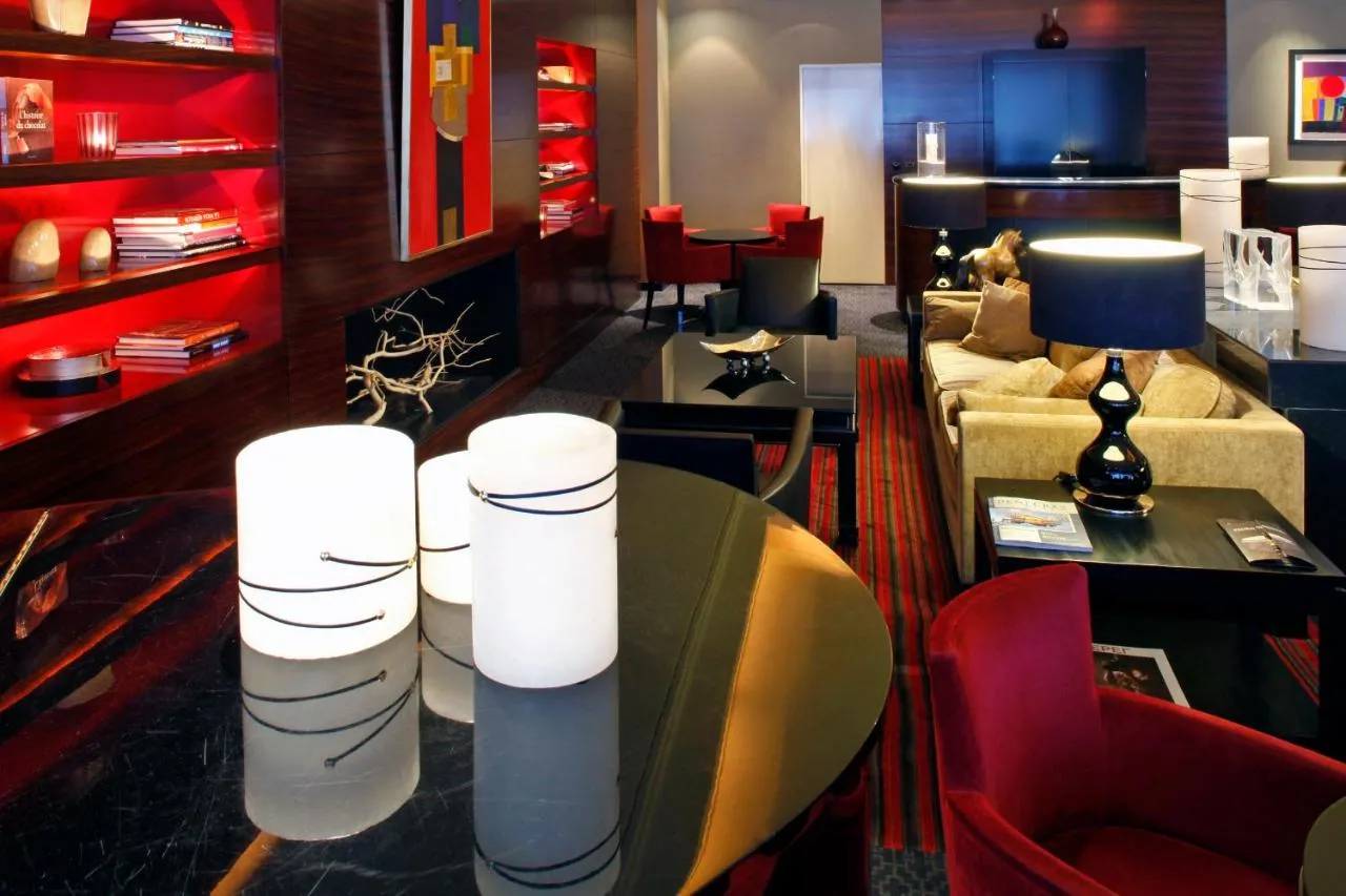 Warwick Paris hotel slide-5