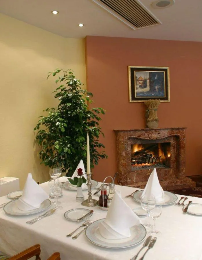 AS Zagreb hotel slide-5