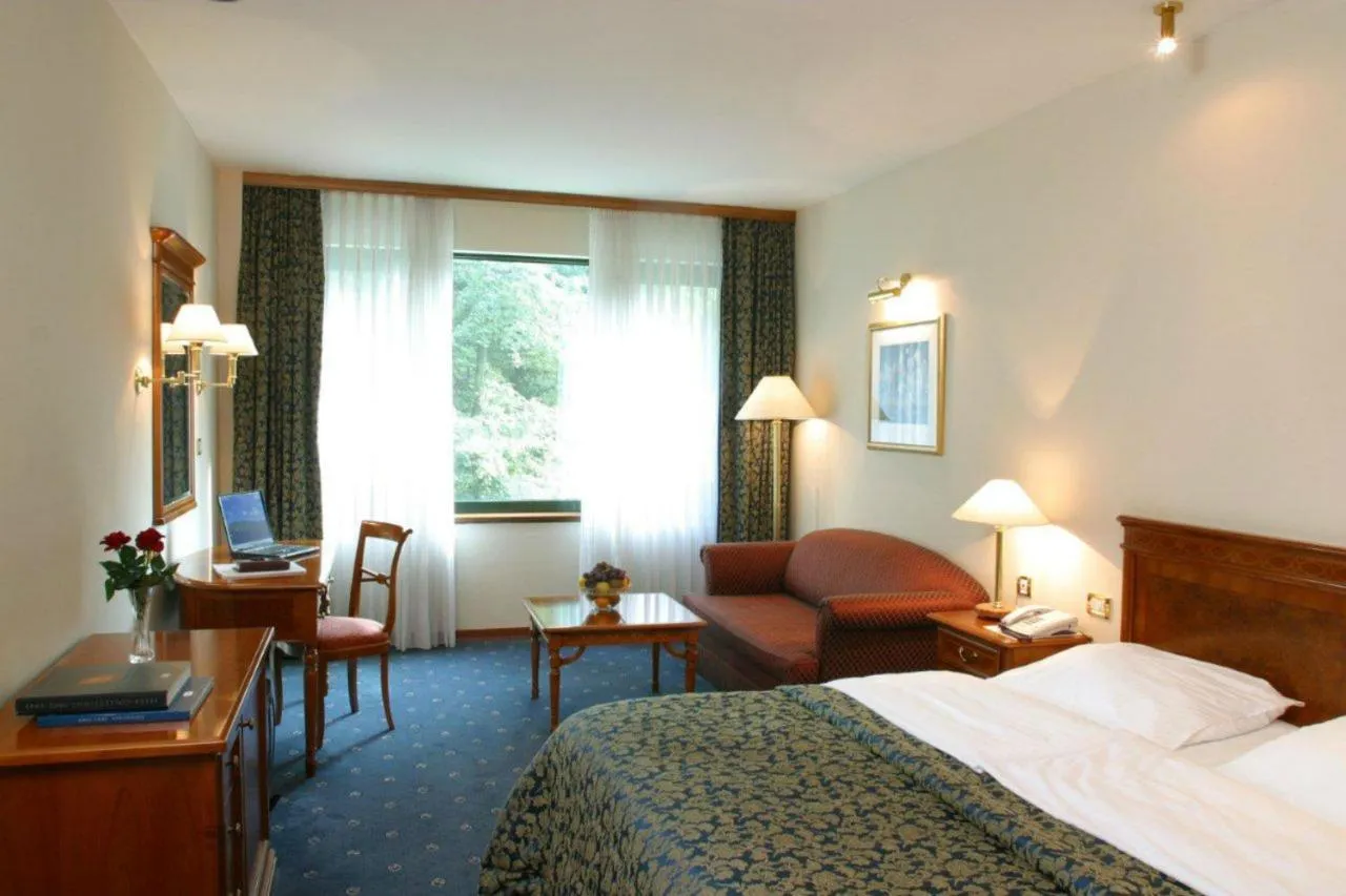 AS Zagreb hotel slide-4