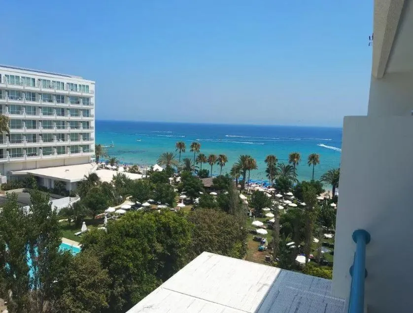 Iliada hotel slide-4
