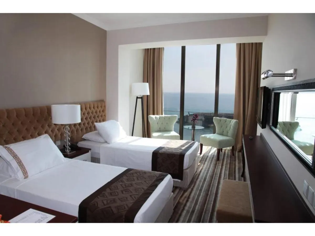 Denizkiz Royal hotel slide-3