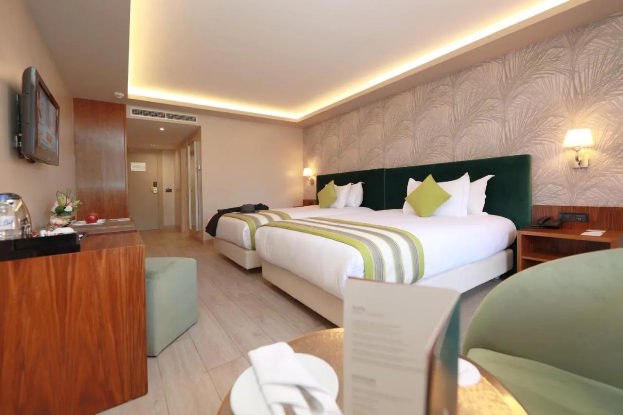 Kenzi Farah hotel-1