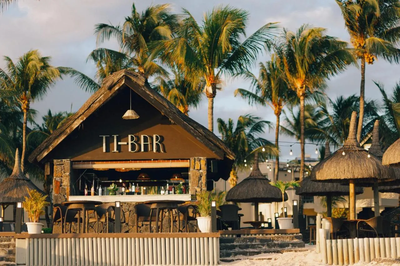 Ambre Resort hotel slide-4