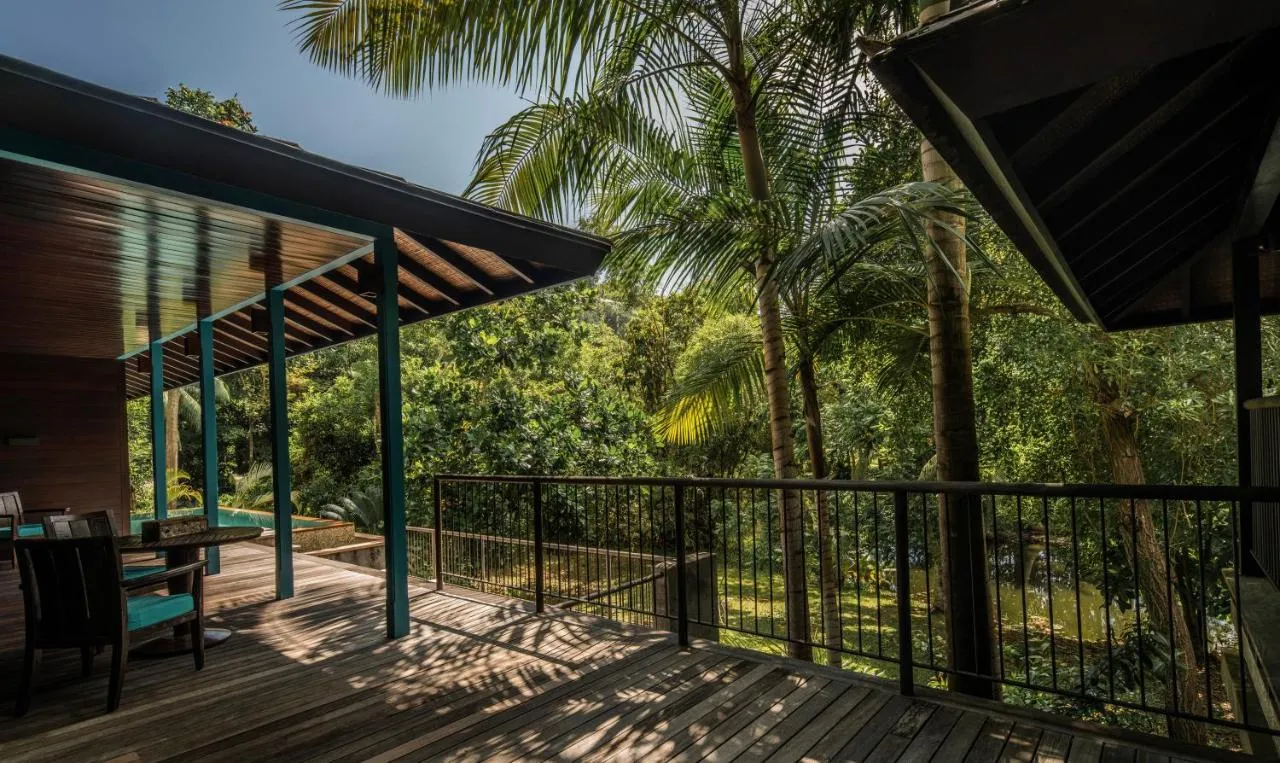 Four Seasons Seychelles hotel slide-3