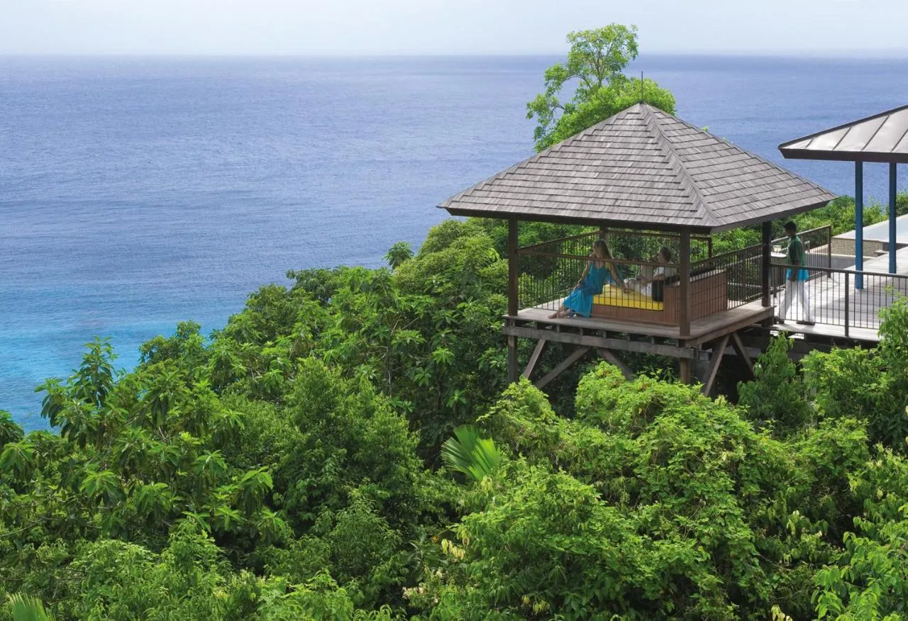 Four Seasons Seychelles hotel slide-5