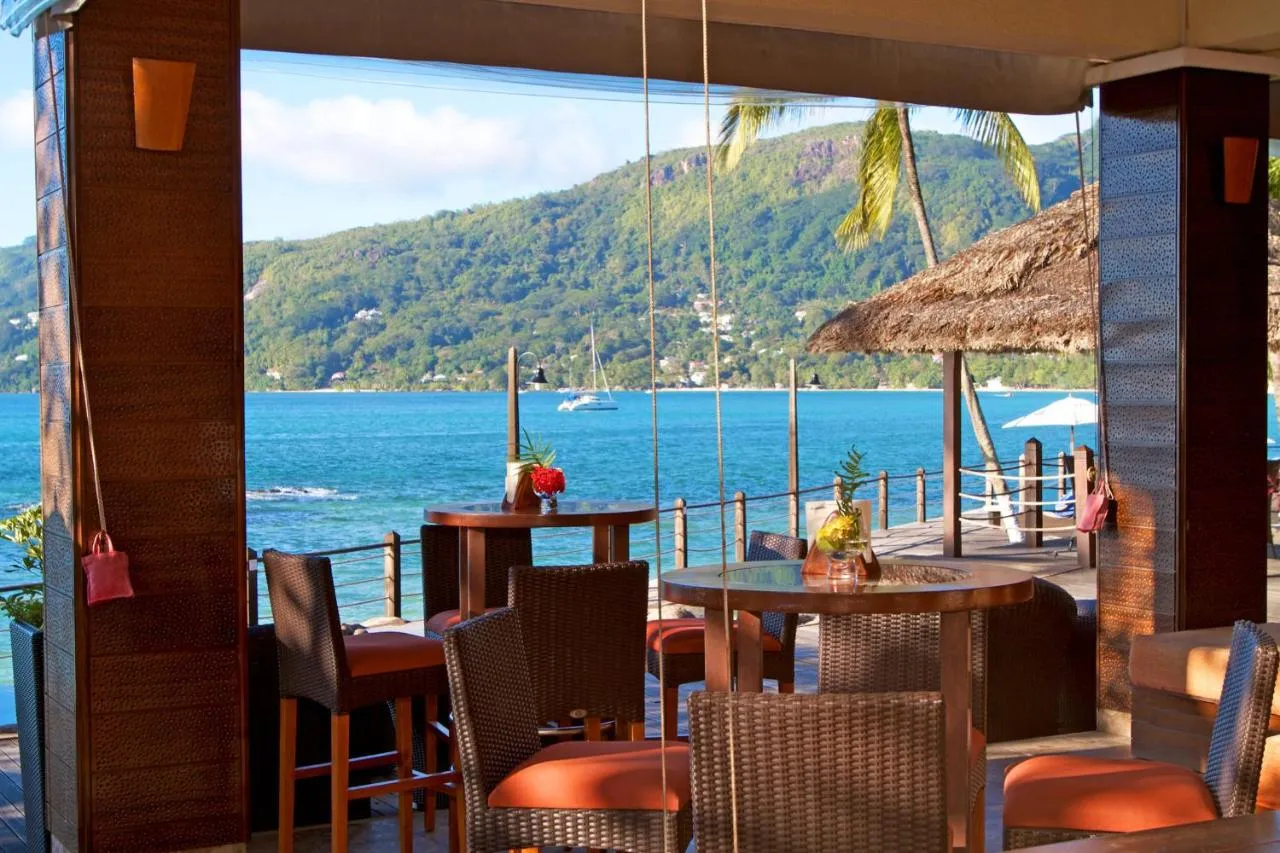 Le Meridien Fishermans Cove hotel-1