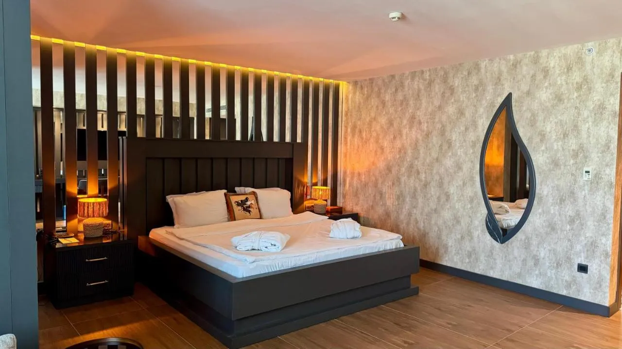 Sirin Park Hotel slide-4