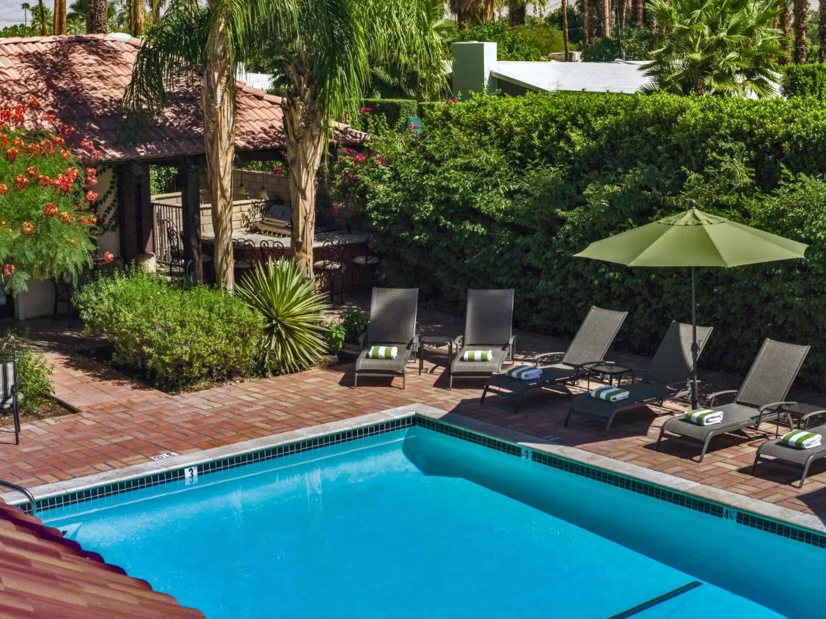 La Maison Hotel - Adults Only slide-5