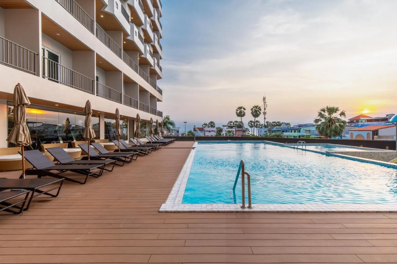 Jomtien Thani Hotel slide-3