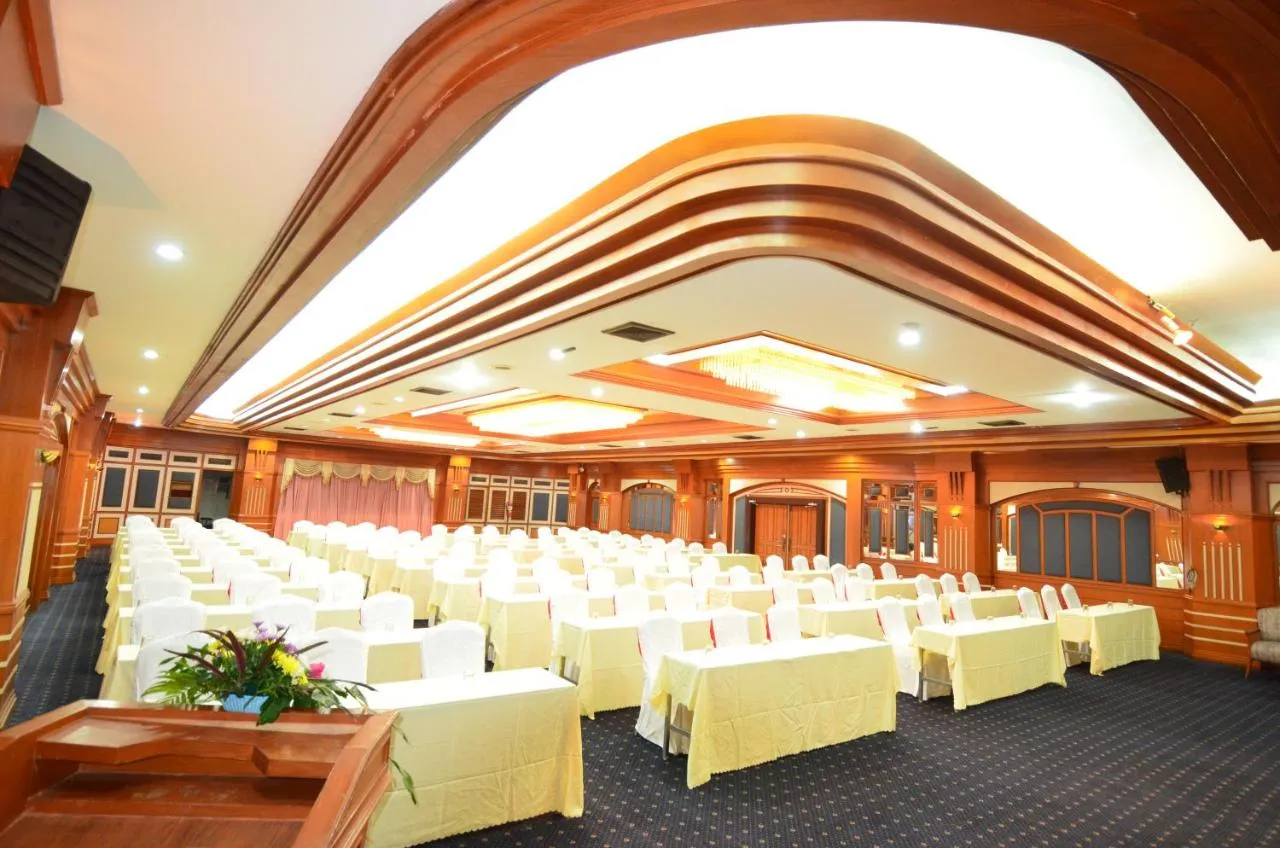Welcome Jomtien Beach Hotel slide-3