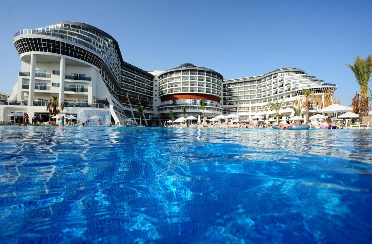 Sea Planet Resort & Spa slide-4