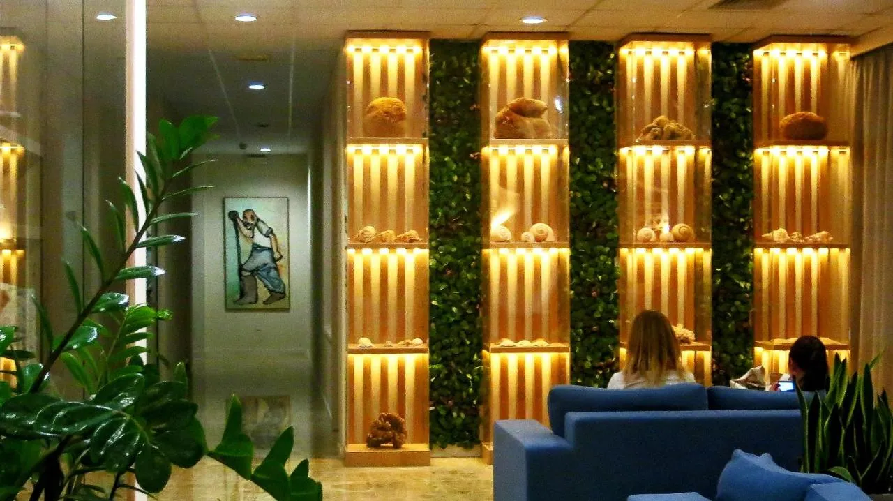 Marina Hotel slide-5